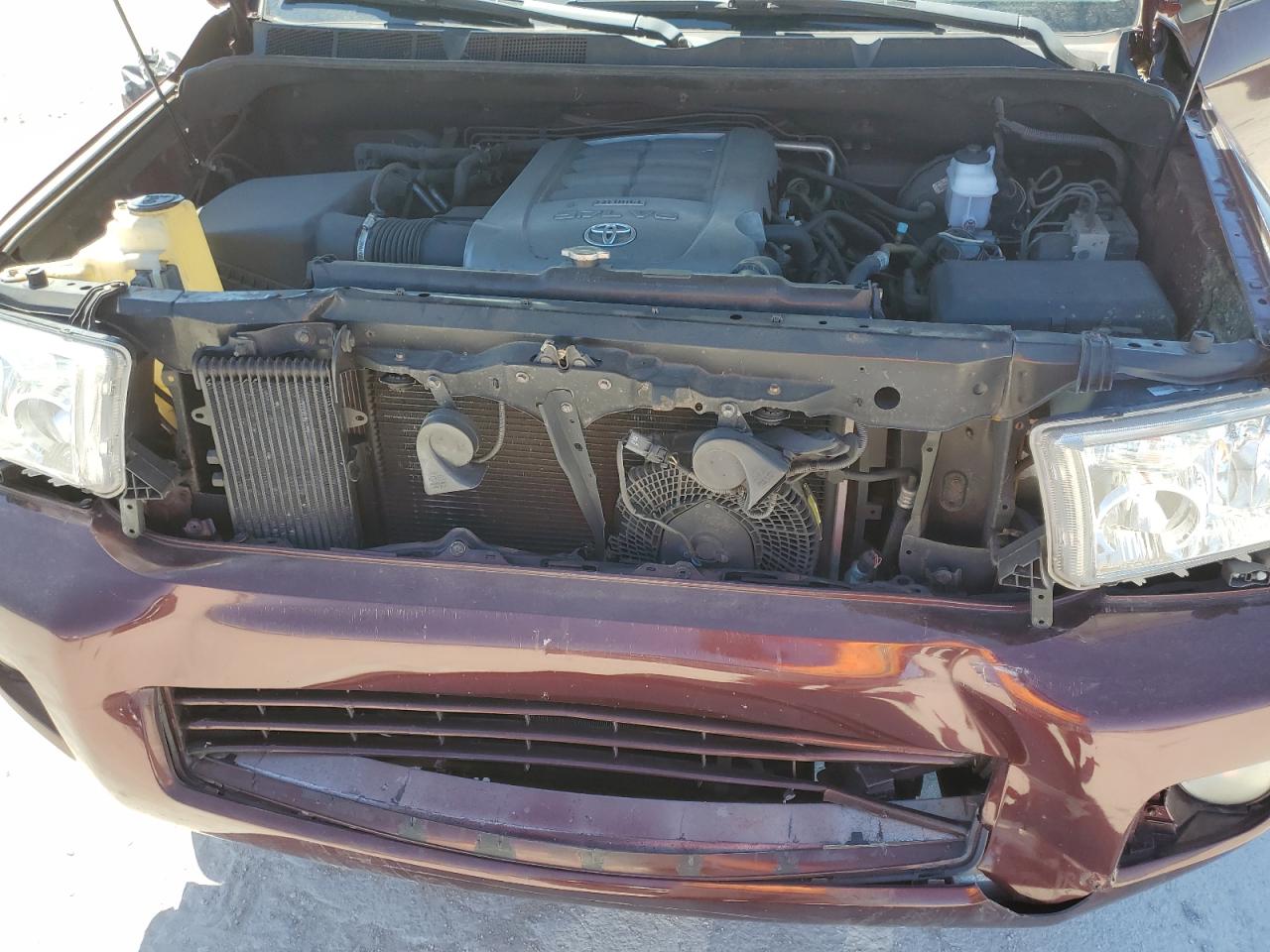 2008 Toyota Sequoia VIN 5TDBY68A78S014584 Copart auction photo, front end / minor dent/scratches damage thumbnail 12
