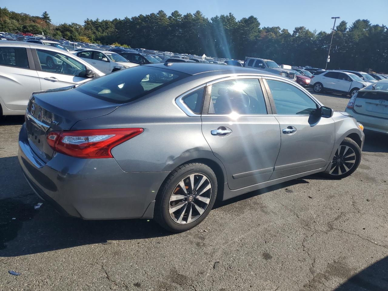 2016 Nissan Altima VIN 1N4AL3AP3GC285302 Copart auction photo, front end damage thumbnail 3