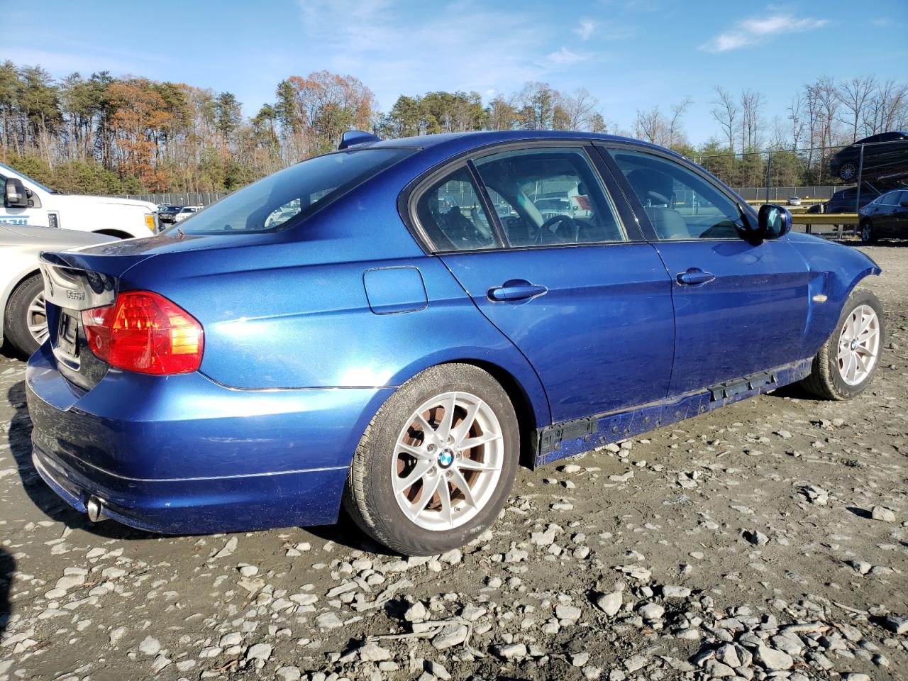 2009 BMW 3er VIN WBAPM77549NL94502 Copart auction photo, front end / side damage thumbnail 3