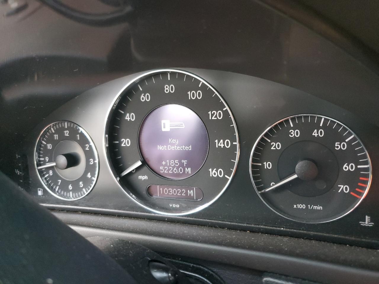 2009 Mercedes-Benz CLK-klasse VIN WDBTK72F29T102928 Copart auction photo, front end damage thumbnail 10