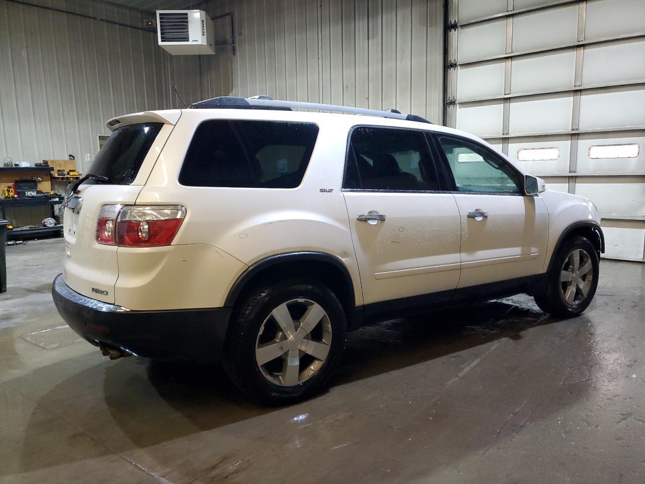 2012 GMC Acadia VIN 1GKKVRED3CJ418310 Copart auction photo, front end / minor dent/scratches damage thumbnail 3