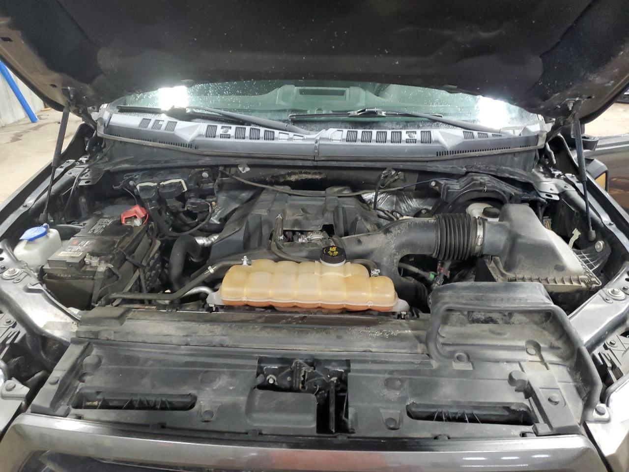 2016 Ford F-150 VIN 1FTEX1EP5GKF92460 Copart auction photo, rear end damage thumbnail 11
