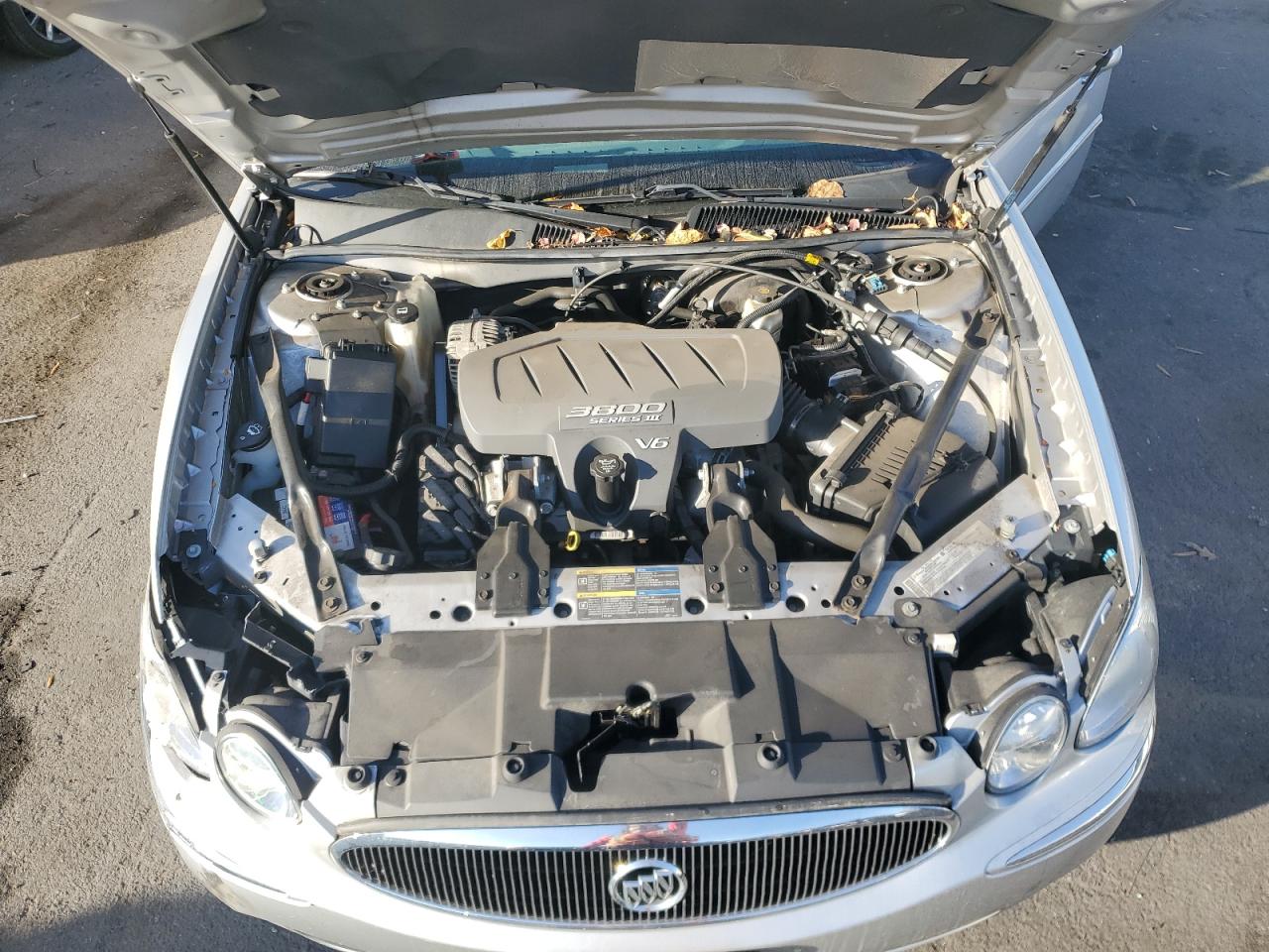2005 Buick LaCrosse VIN 2G4WD562051234702 Copart auction photo, front end / side damage thumbnail 11