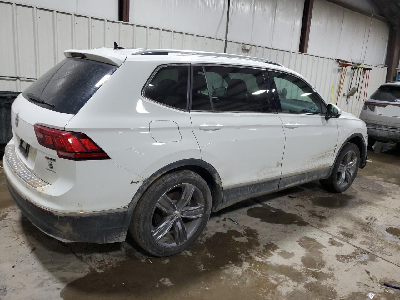 2019 Volkswagen Tiguan VIN 3VV4B7AXXKM162431 Copart auction photo, front end damage thumbnail 3
