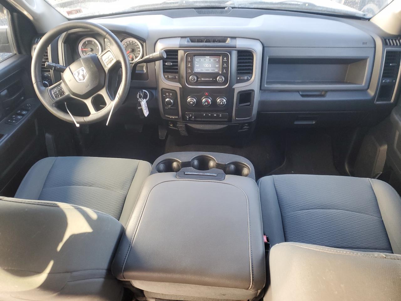 2017 RAM 3500 VIN 3C63RRGL4HG743637 Copart auction photo, side / minor dent/scratches damage thumbnail 8