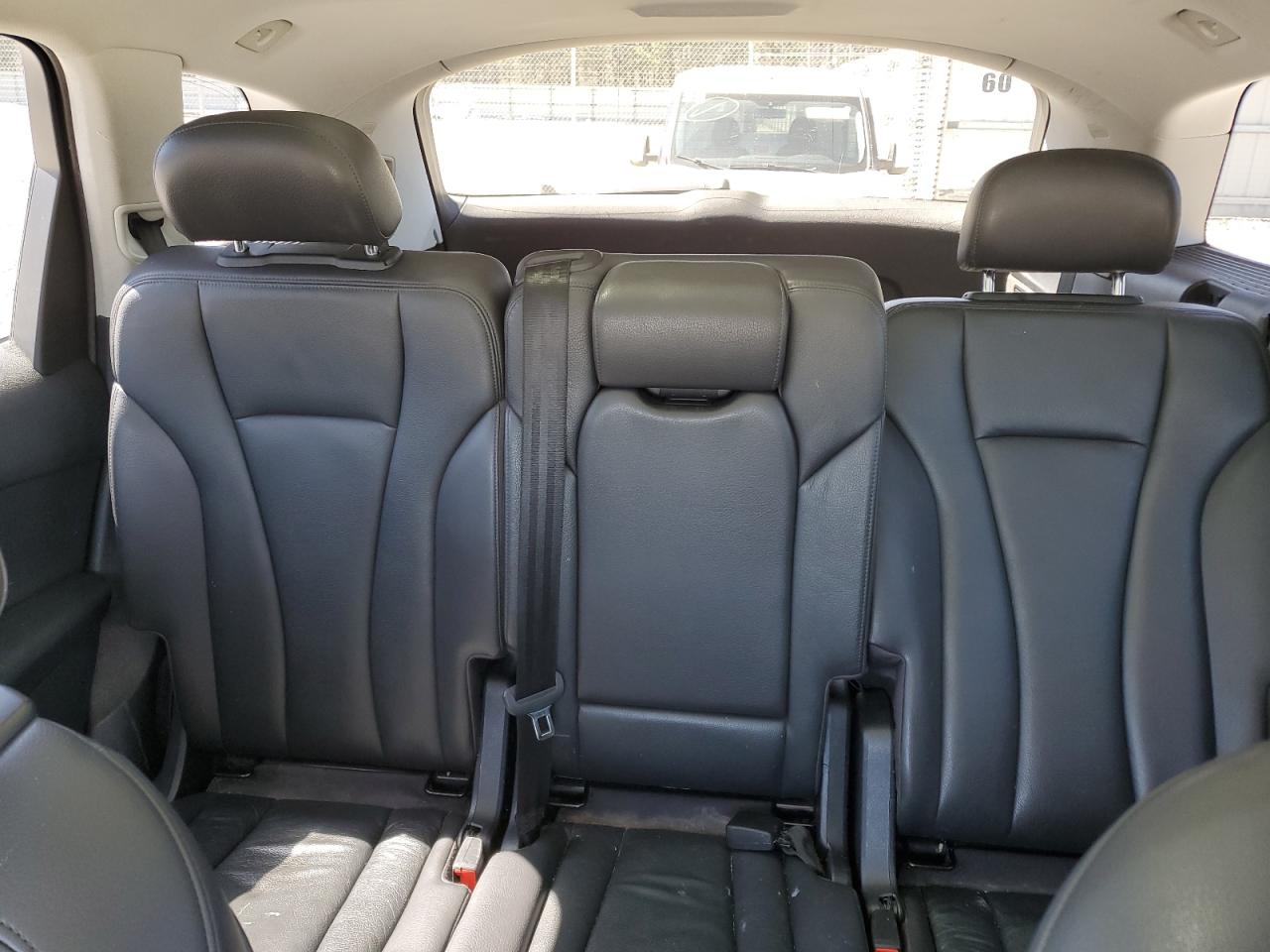 2017 Audi Q7 VIN WA1LAAF75HD041100 Copart auction photo, normal wear damage thumbnail 10