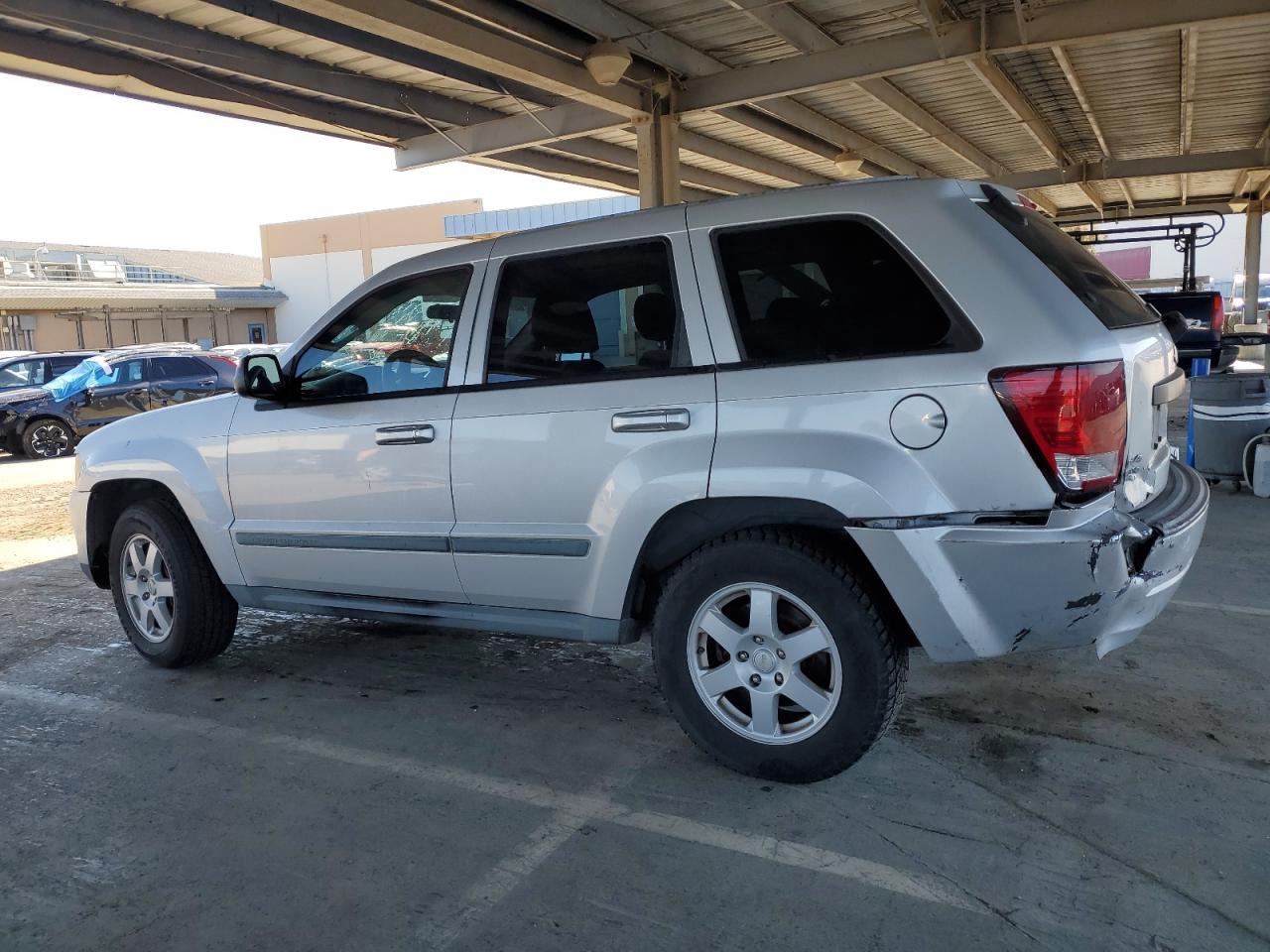 2008 Jeep Grand Cherokee VIN 1J8GR48K18C105716 Copart auction photo, rear end / side damage thumbnail 2