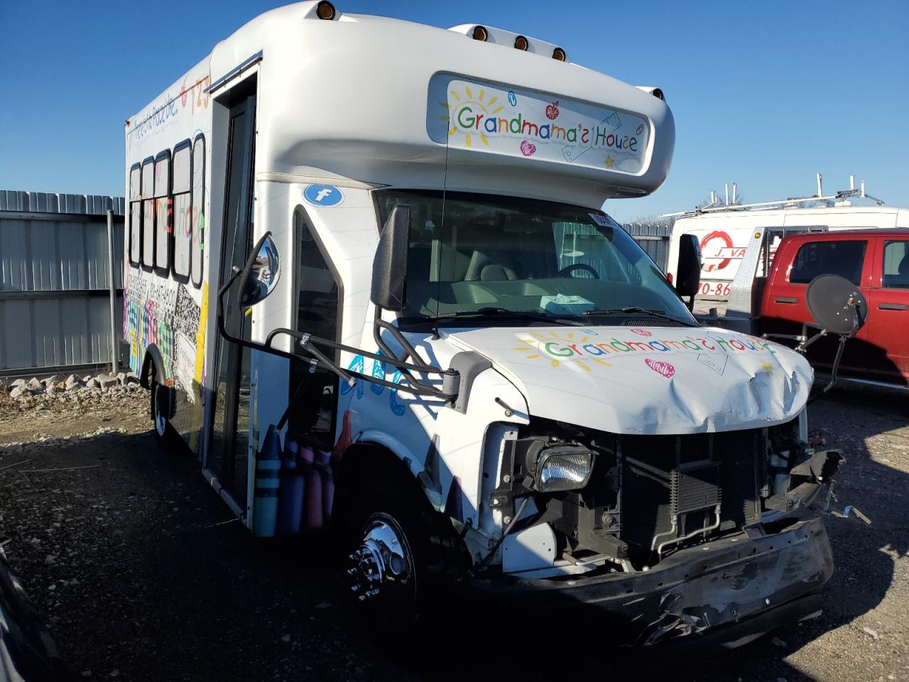 2009 Chevrolet Express VIN 1GBJG31K891112686 Copart auction photo, front end damage thumbnail 9