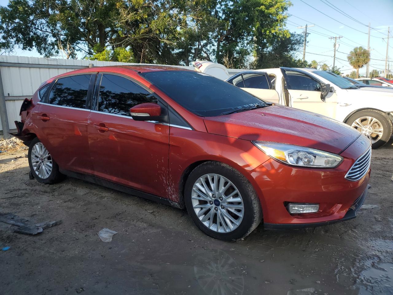 2018 Ford Focus VIN 1FADP3N23JL326096 Copart auction photo, rear end damage thumbnail 4