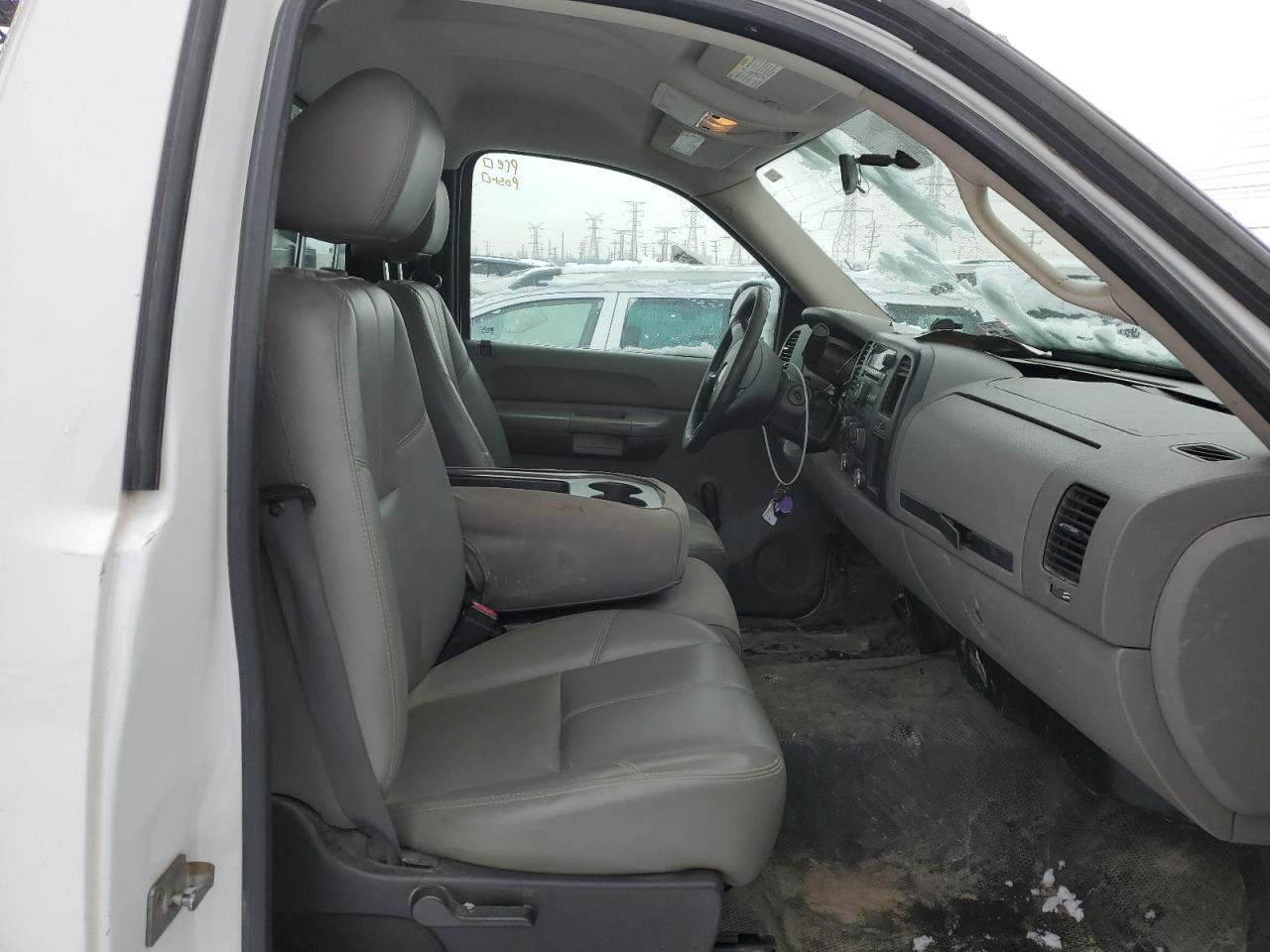 2009 Chevrolet Silverado VIN 1GBHC44KX9F170295 Copart auction photo, front end / minor dent/scratches damage thumbnail 10
