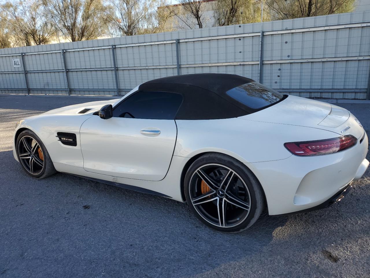 2018 Mercedes-Benz AMG GT VIN WDDYK8AA0JA015196 Copart auction photo, vandalism damage thumbnail 2