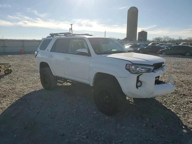 2016 Toyota 4Runner VIN JTEBU5JR0G5367075 Copart auction photo, front end / side damage thumbnail 11
