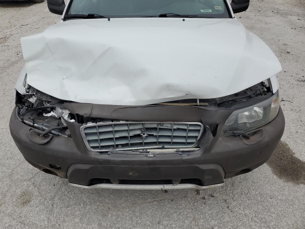 2004 Volvo XC70 VIN YV1SZ59H141138693 Copart auction photo, front end / minor dent/scratches damage thumbnail 12