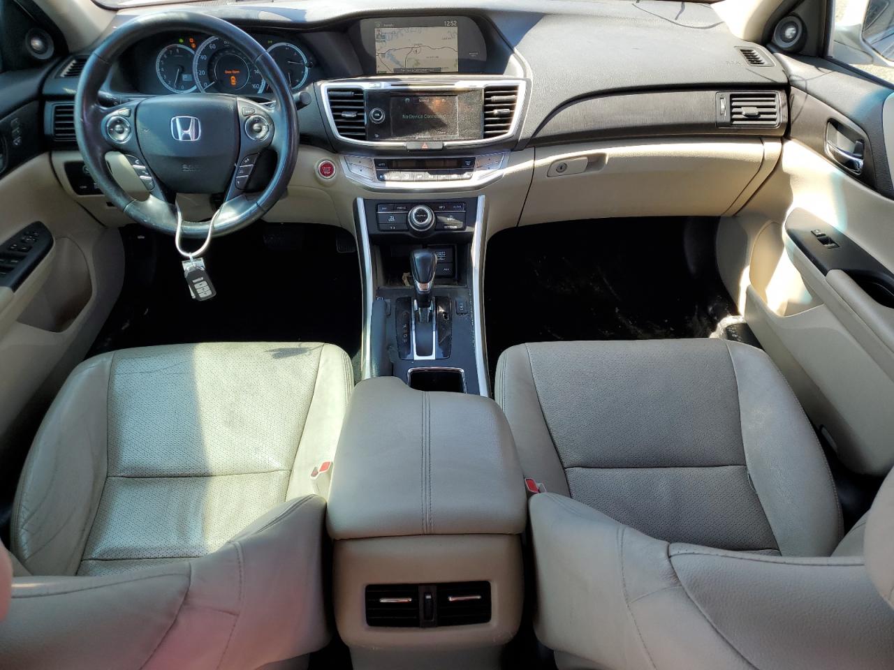 2014 Honda Accord VIN 1HGCR3F99EA030630 Copart auction photo, side / minor dent/scratches damage thumbnail 8