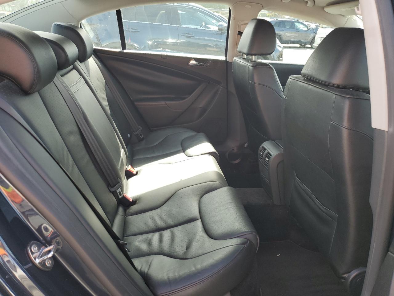 2008 Volkswagen Passat VIN WVWEK73C08P103453 Copart auction photo, front end damage thumbnail 10