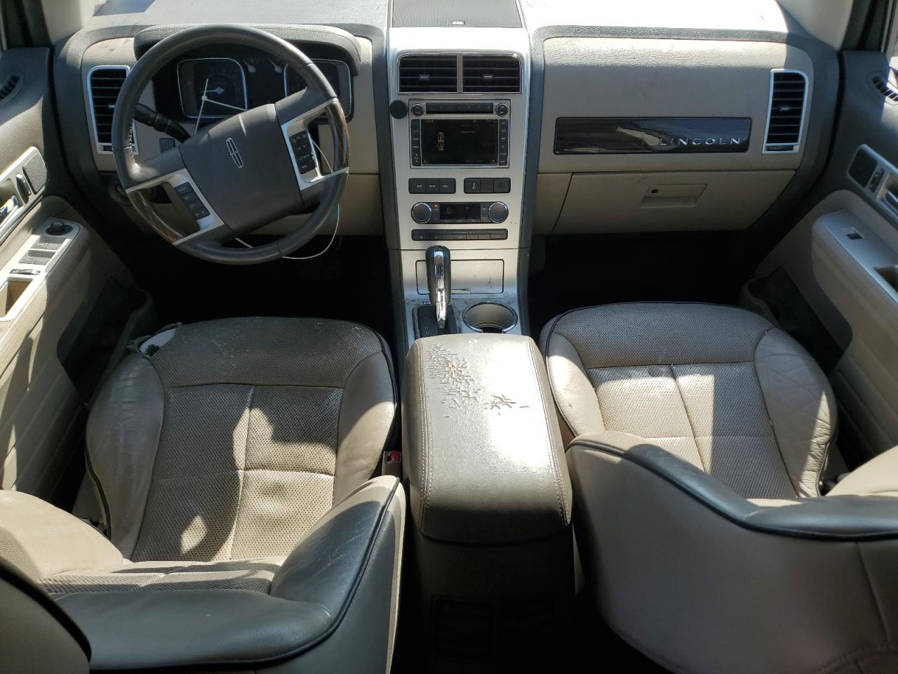 2010 Lincoln MKX VIN 2LMDJ6JC8ABJ16010 Copart auction photo, rear end / front end damage thumbnail 8