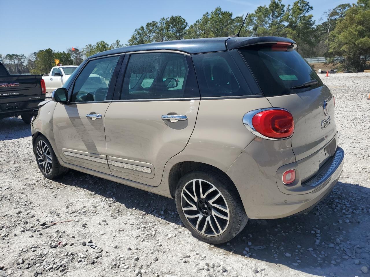 2015 Fiat 500 VIN ZFBCFACH3FZ031012 Copart auction photo, front end / minor dent/scratches damage thumbnail 2