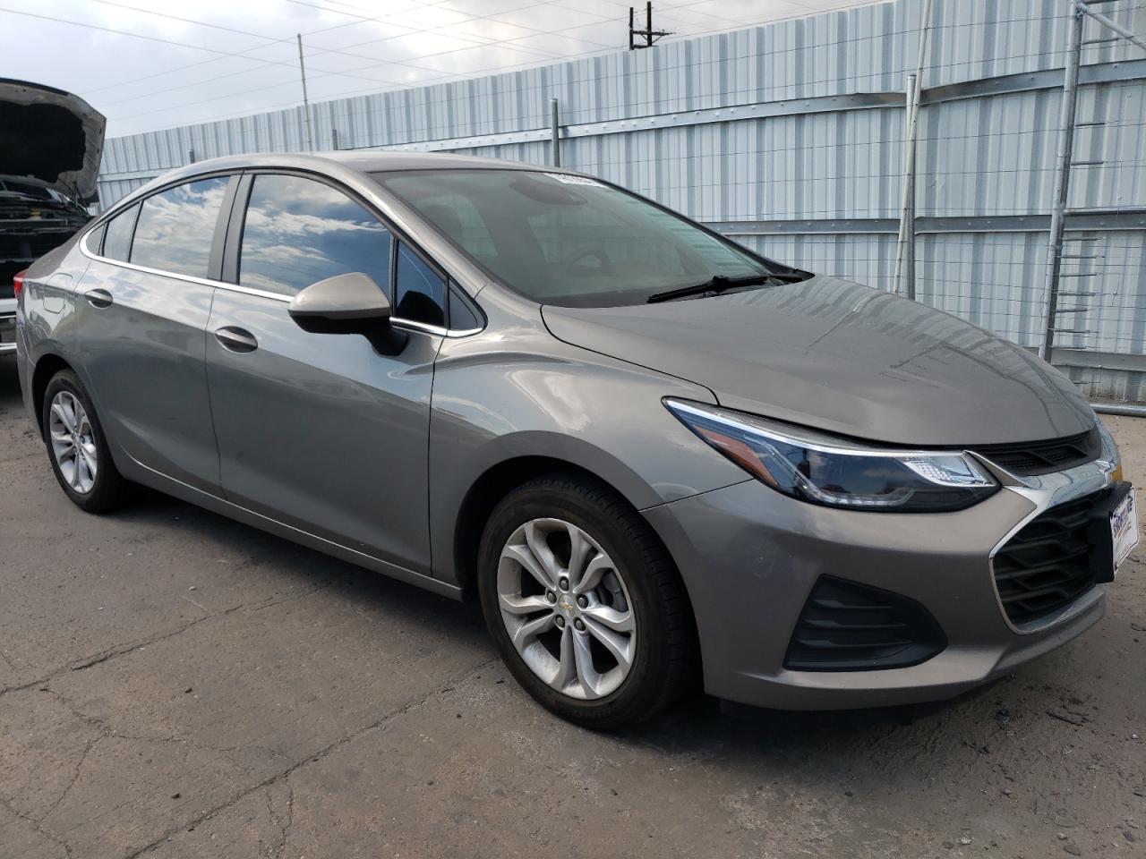 2019 Chevrolet Cruze VIN 1G1BE5SM5K7124176 Copart auction photo, hail / minor dent/scratches damage thumbnail 4