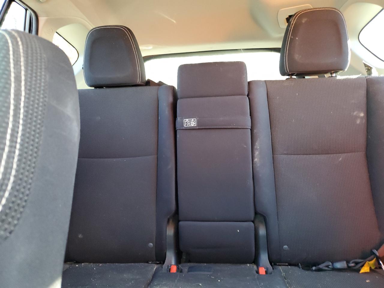 2018 Toyota RAV 4 VIN JTMRJREV2JD218139 Copart auction photo, front end / side damage thumbnail 10