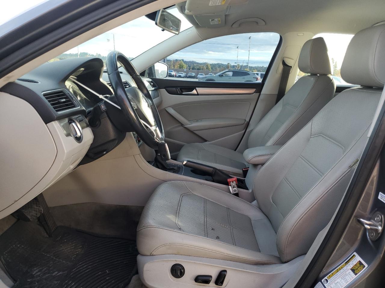 2015 Volkswagen Passat VIN 1VWAT7A32FC087904 Copart auction photo, mechanical / vandalism damage thumbnail 7