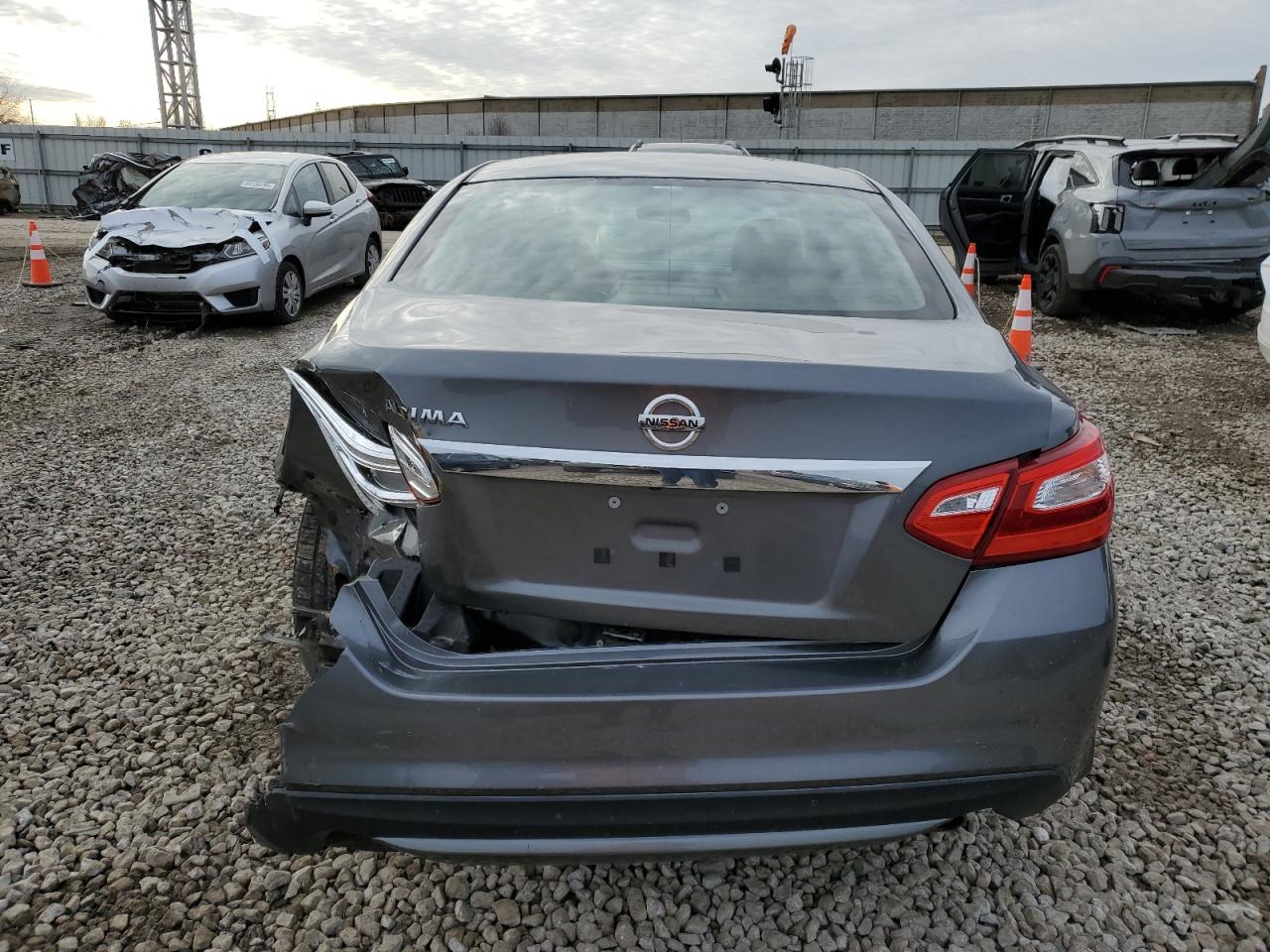 2016 Nissan Altima VIN 1N4AL3AP1GC175669 Copart auction photo, rear end damage thumbnail 6