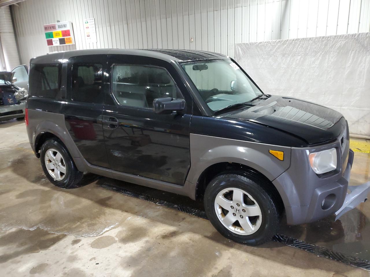 2003 Honda Element VIN 5J6YH28523L051083 Copart auction photo, front end / rear end damage thumbnail 4
