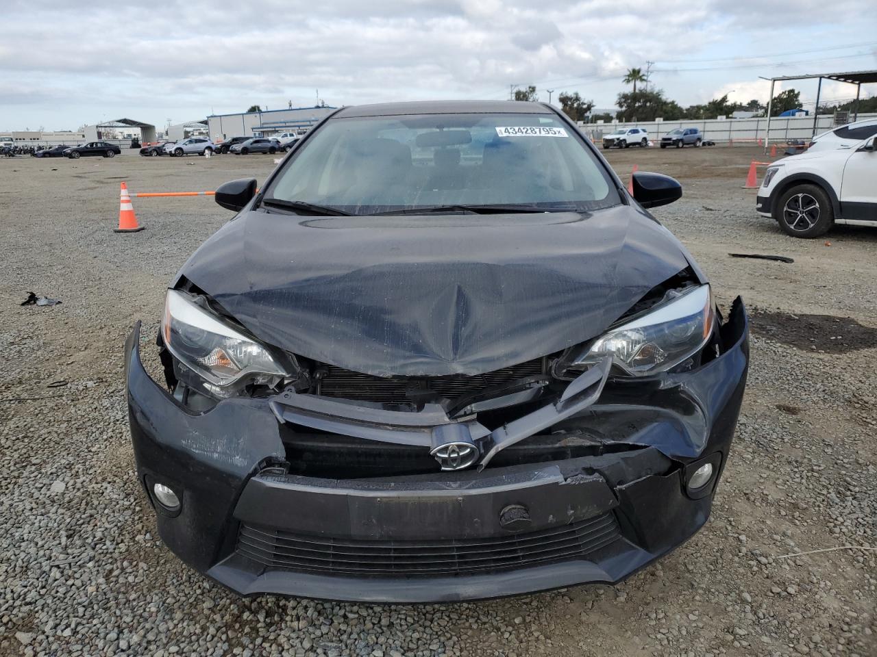 2015 Toyota Corolla VIN 5YFBURHE6FP305373 Copart auction photo, front end / rear end damage thumbnail 5