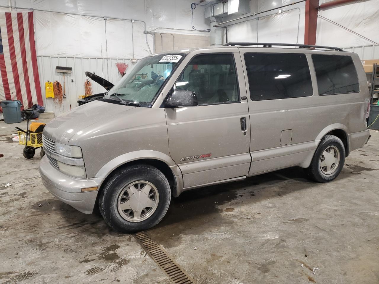 2002 Chevrolet Astro VIN 1GNEL19X42B135175