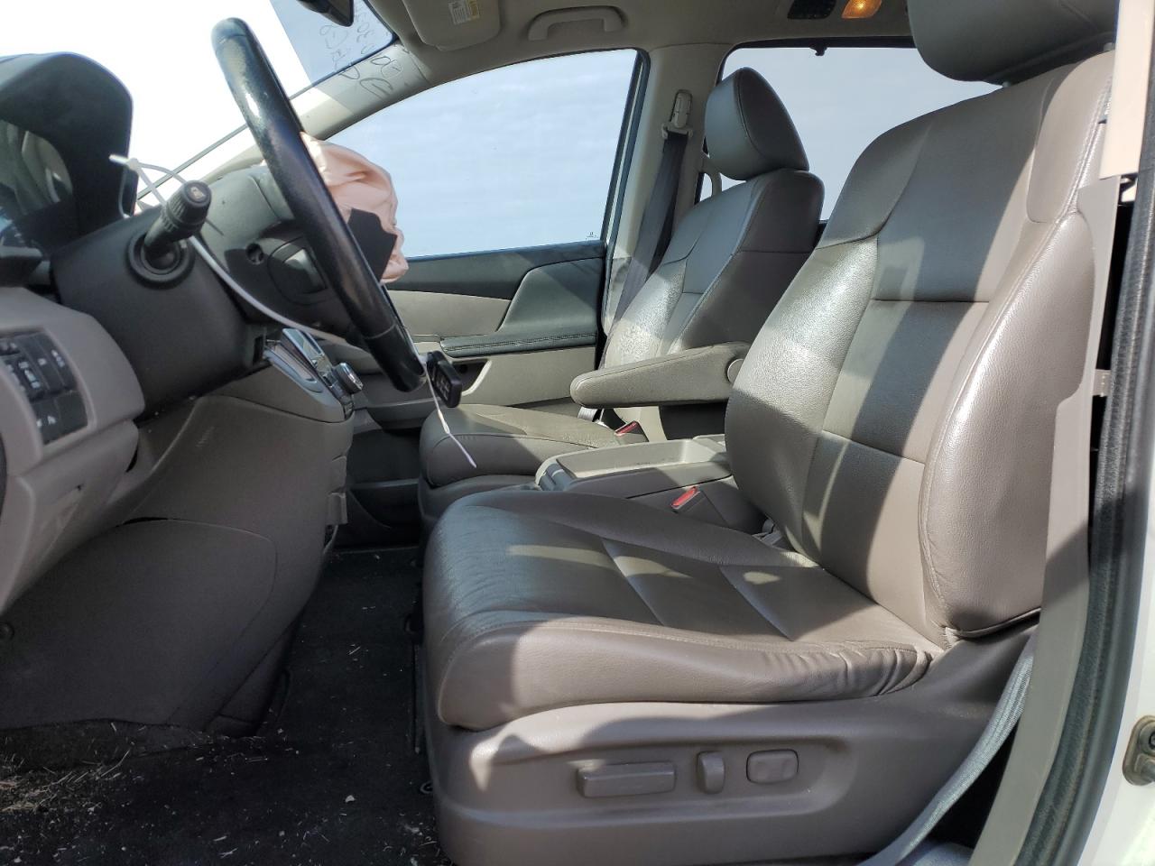 2017 Honda Odyssey VIN 5FNRL5H97HB014957 Copart auction photo, front end / minor dent/scratches damage thumbnail 7