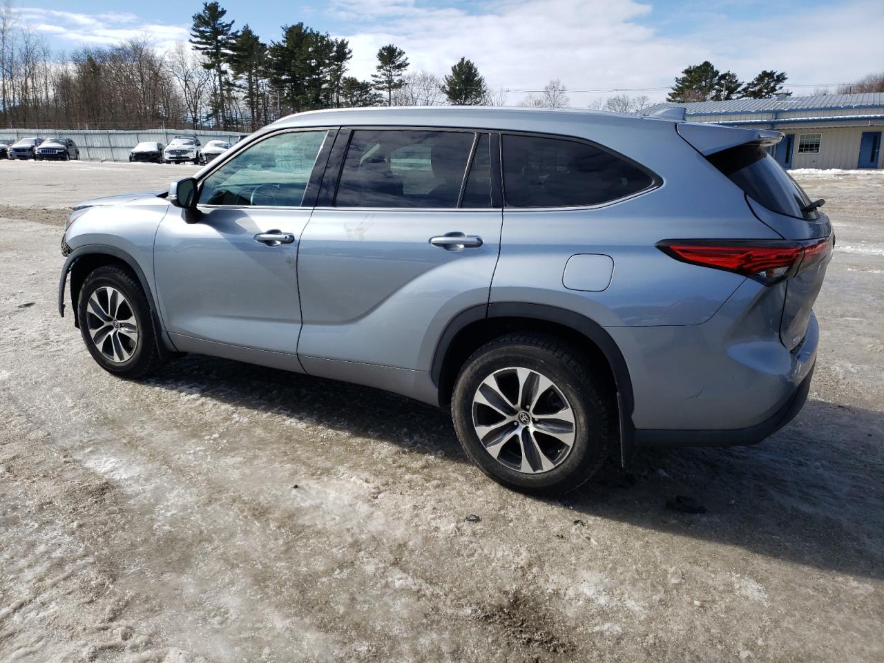 2021 Toyota Highlander VIN 5TDGZRBH4MS144021 Copart auction photo, front end damage thumbnail 2