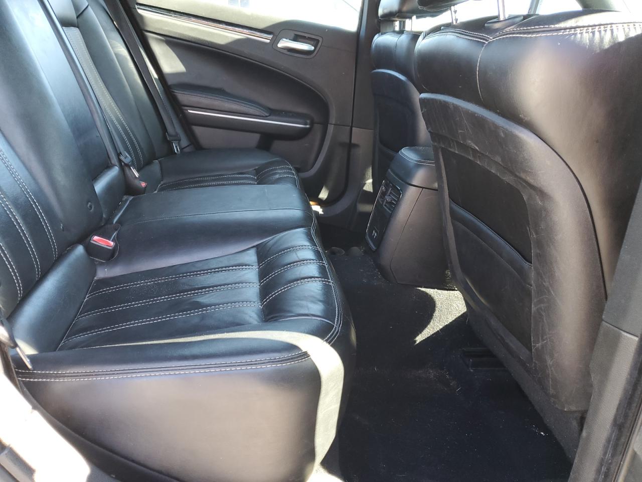 2019 Chrysler 300 VIN 2C3CCABGXKH565993 Copart auction photo, front end damage thumbnail 11