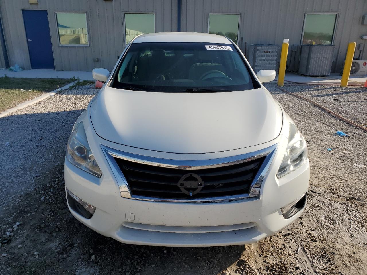 2015 Nissan Altima VIN 1N4AL3AP5FC269441 Copart auction photo, rear end / front end damage thumbnail 5