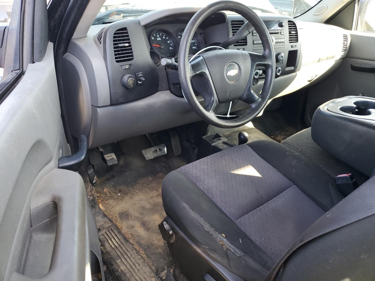 2011 Chevrolet Silverado VIN 1GCRKPEA7BZ446480 Copart auction photo, minor dent/scratches damage thumbnail 8