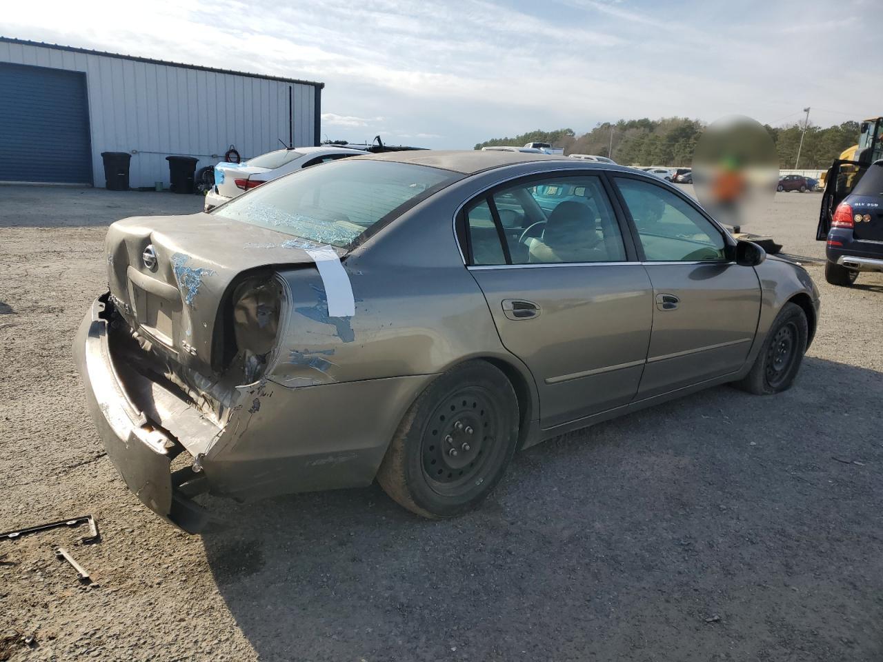 2005 Nissan Altima VIN 1N4AL11D55C275779 Copart auction photo, rear end / minor dent/scratches damage thumbnail 3