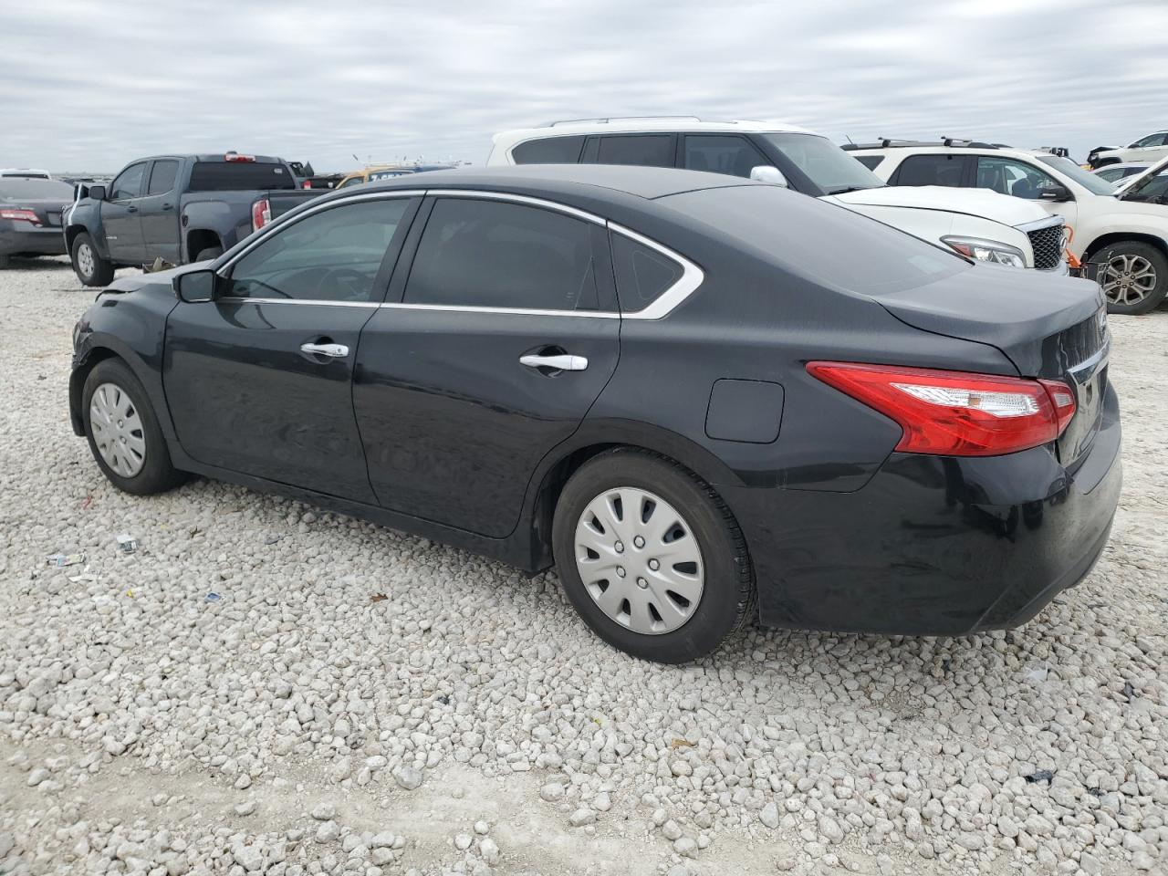 2016 Nissan Altima VIN 1N4AL3AP8GN354716 Copart auction photo, front end damage thumbnail 2