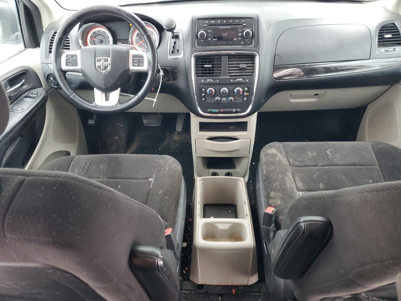2013 Dodge Caravan VIN 2C4RDGBG7DR649742 Copart auction photo, front end damage thumbnail 8