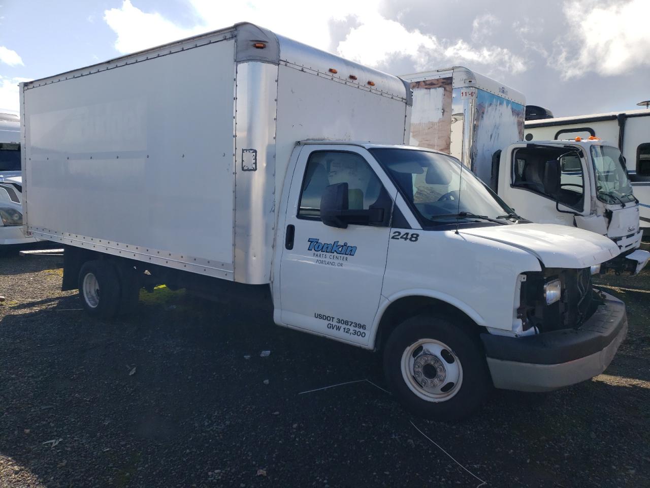 2012 GMC Savana VIN 1GD374CA8C1908193 Copart auction photo, front end damage thumbnail 4