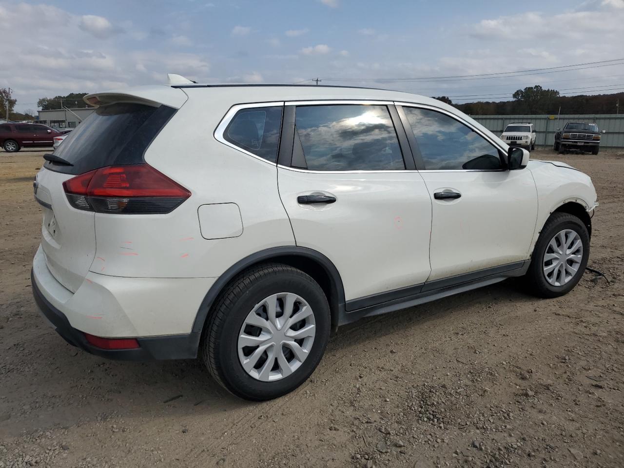 2020 Nissan Rogue VIN JN8AT2MT8LW041025 Copart auction photo, front end / minor dent/scratches damage thumbnail 3
