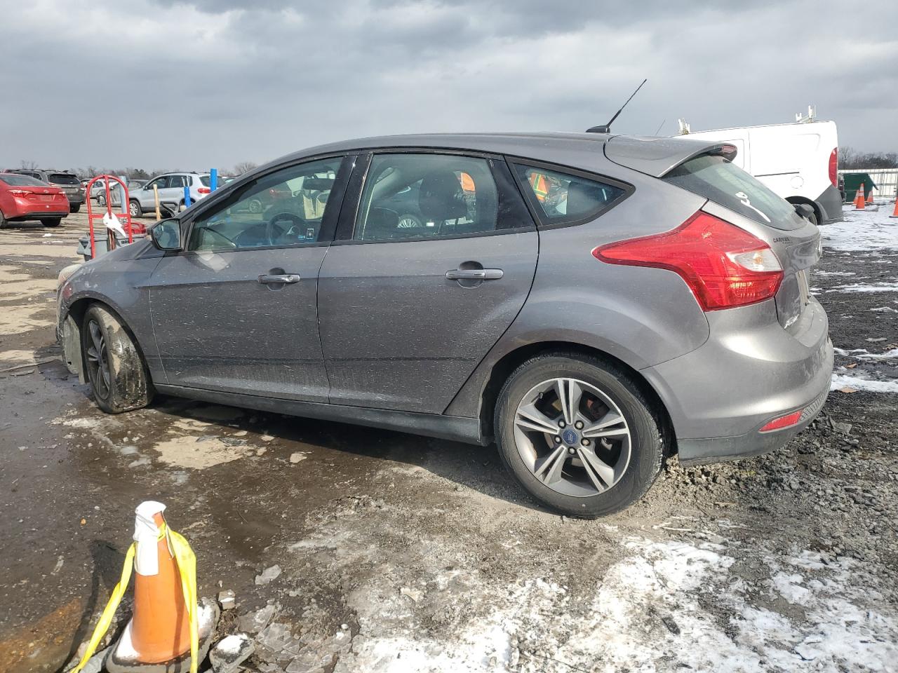 2014 Ford Focus VIN 1FADP3K23EL457054 Copart auction photo, side / minor dent/scratches damage thumbnail 2