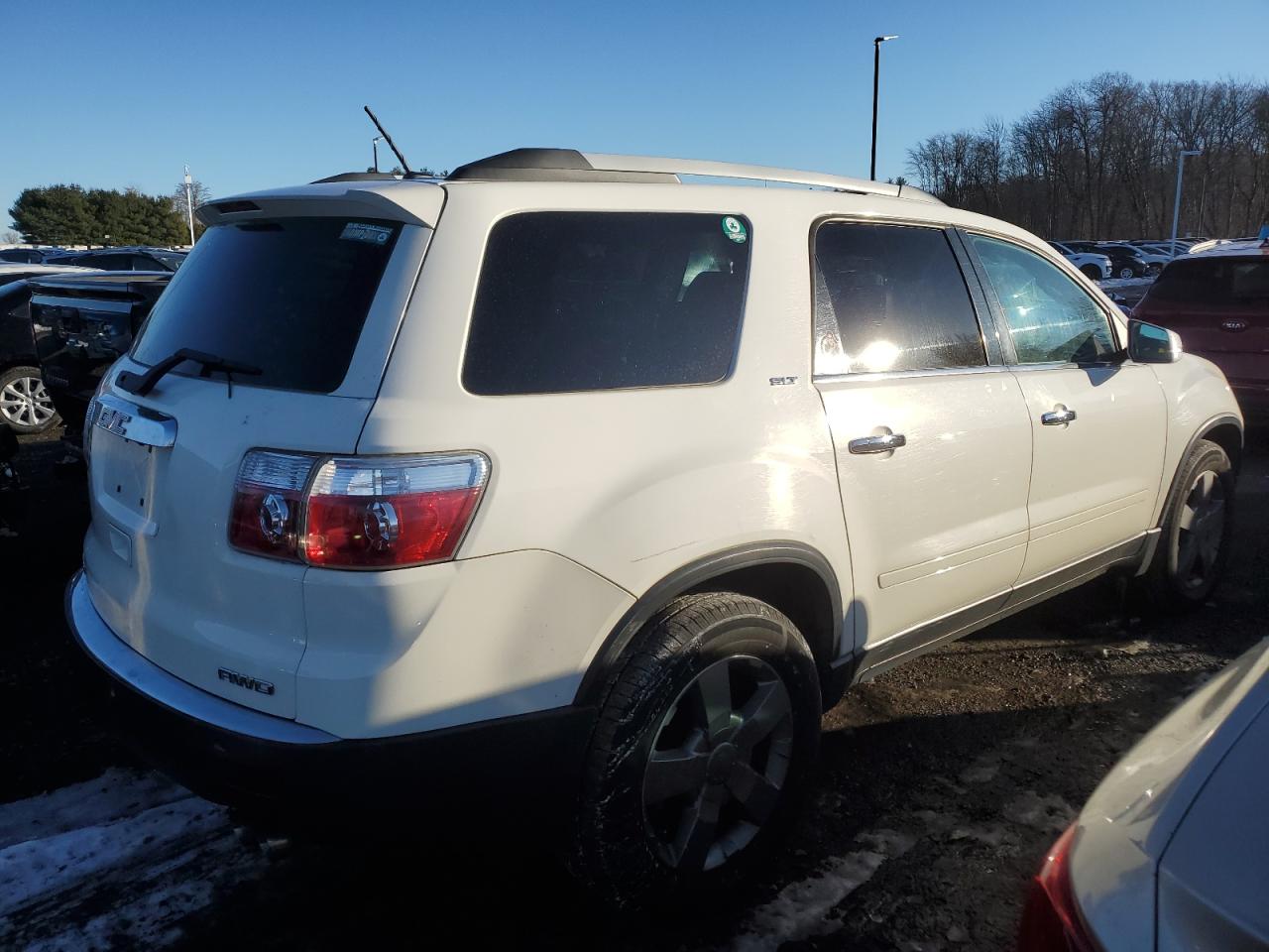 2010 GMC Acadia VIN 1GKLVMED1AJ193793 Copart auction photo, vandalism / undercarriage damage thumbnail 3