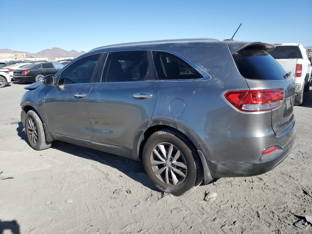 2017 KIA Sorento VIN 5XYPG4A57HG250420 Copart auction photo, front end damage thumbnail 2
