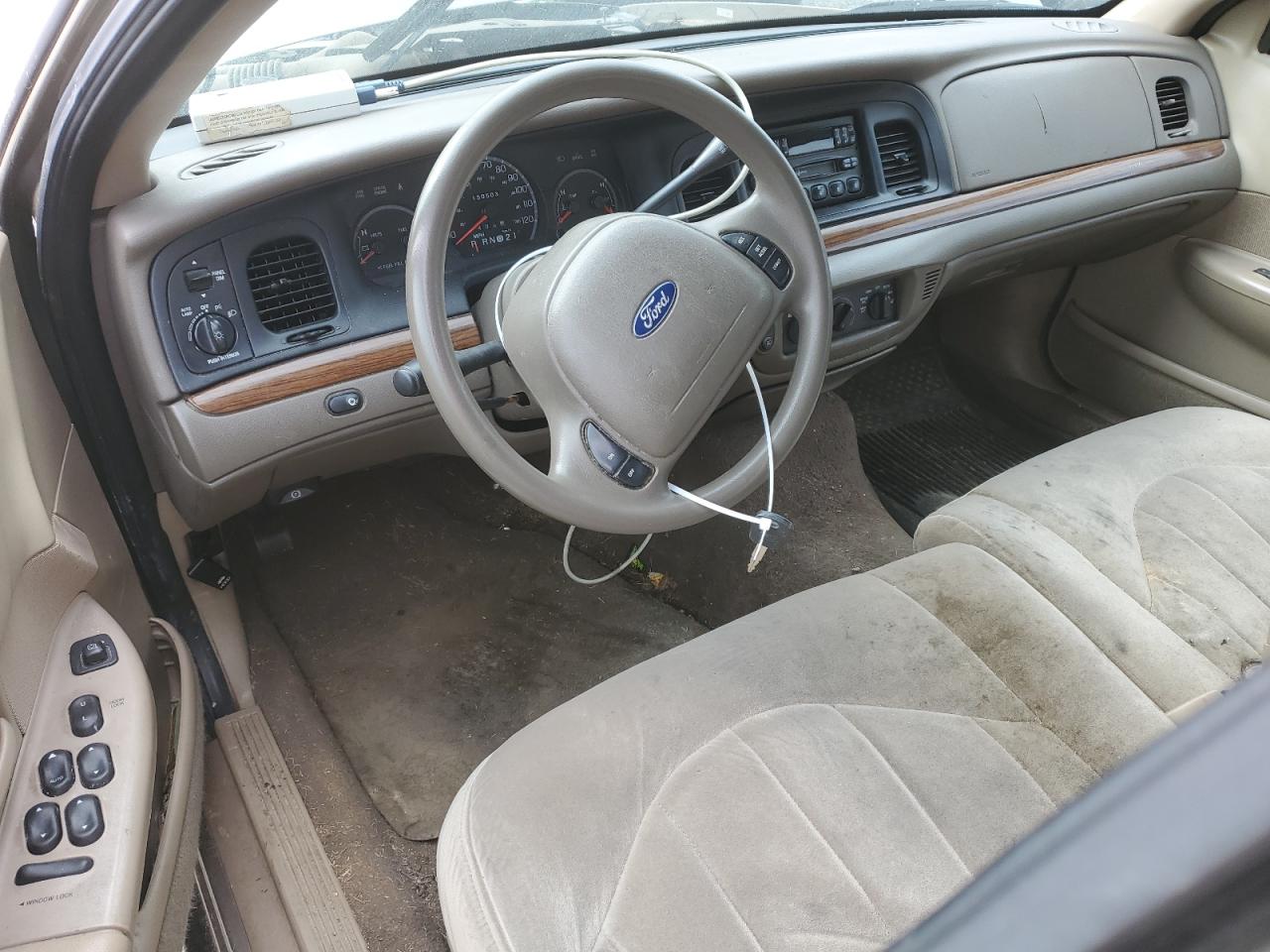 2001 Ford Crown Victoria VIN 2FAFP73WX1X105684 Copart auction photo, water/flood damage thumbnail 8