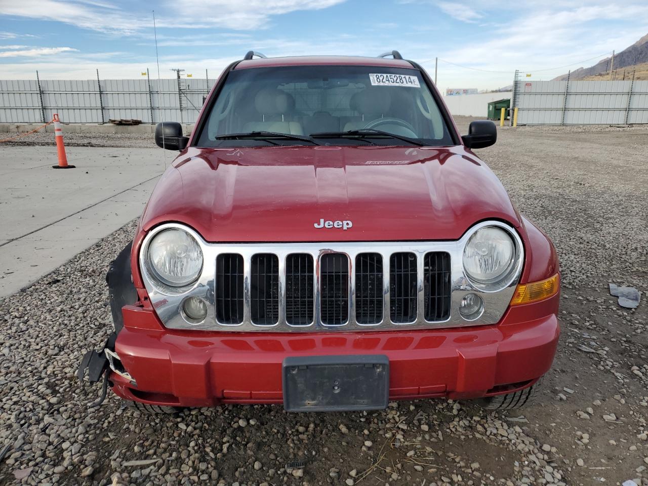 2006 Jeep Liberty (North America) VIN 1J4GL58K46W152534 Copart auction photo, side / front end damage thumbnail 5