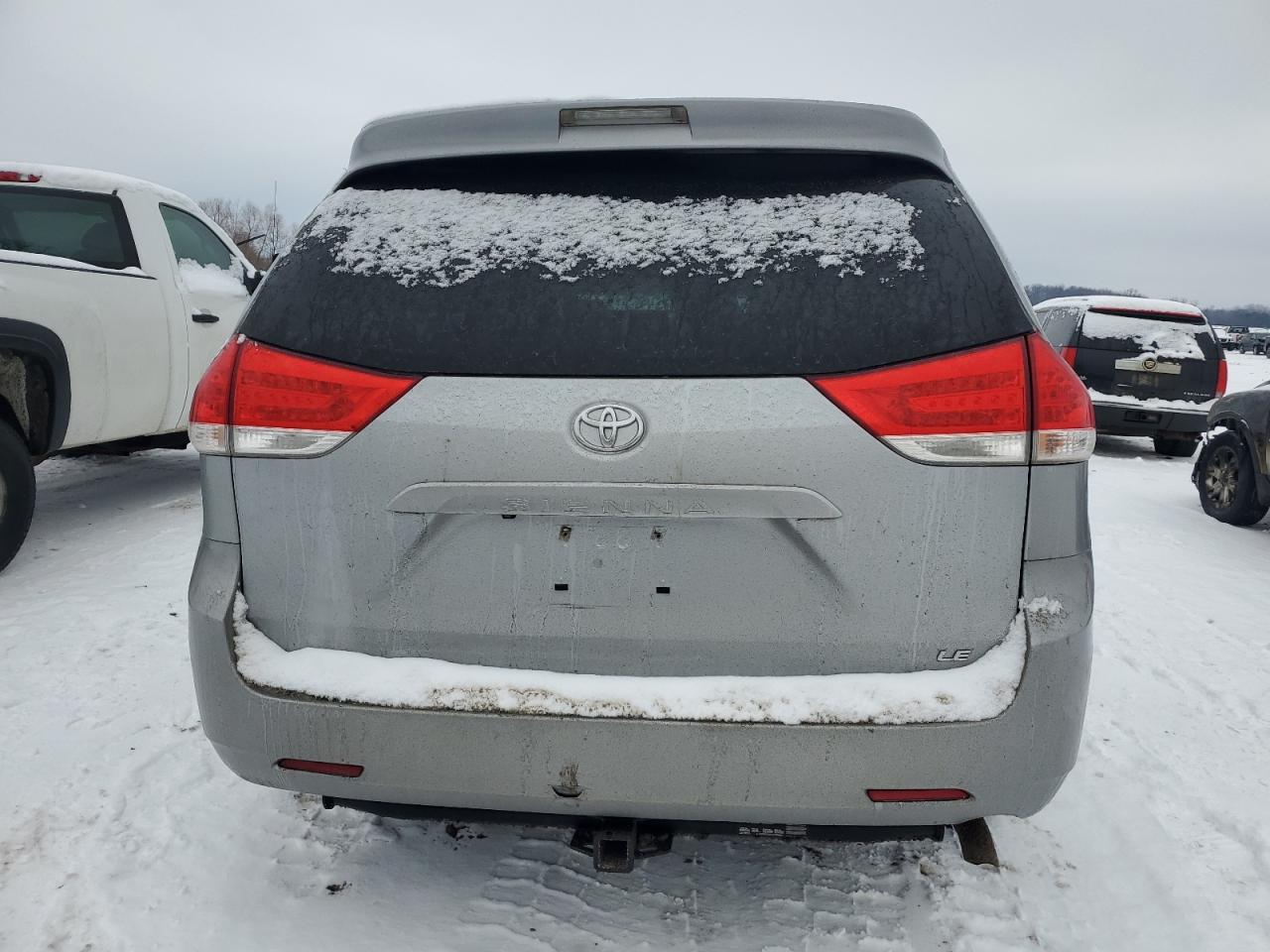 2014 Toyota Sienna VIN 5TDKK3DC3ES412166 Copart auction photo, front end / side damage thumbnail 6