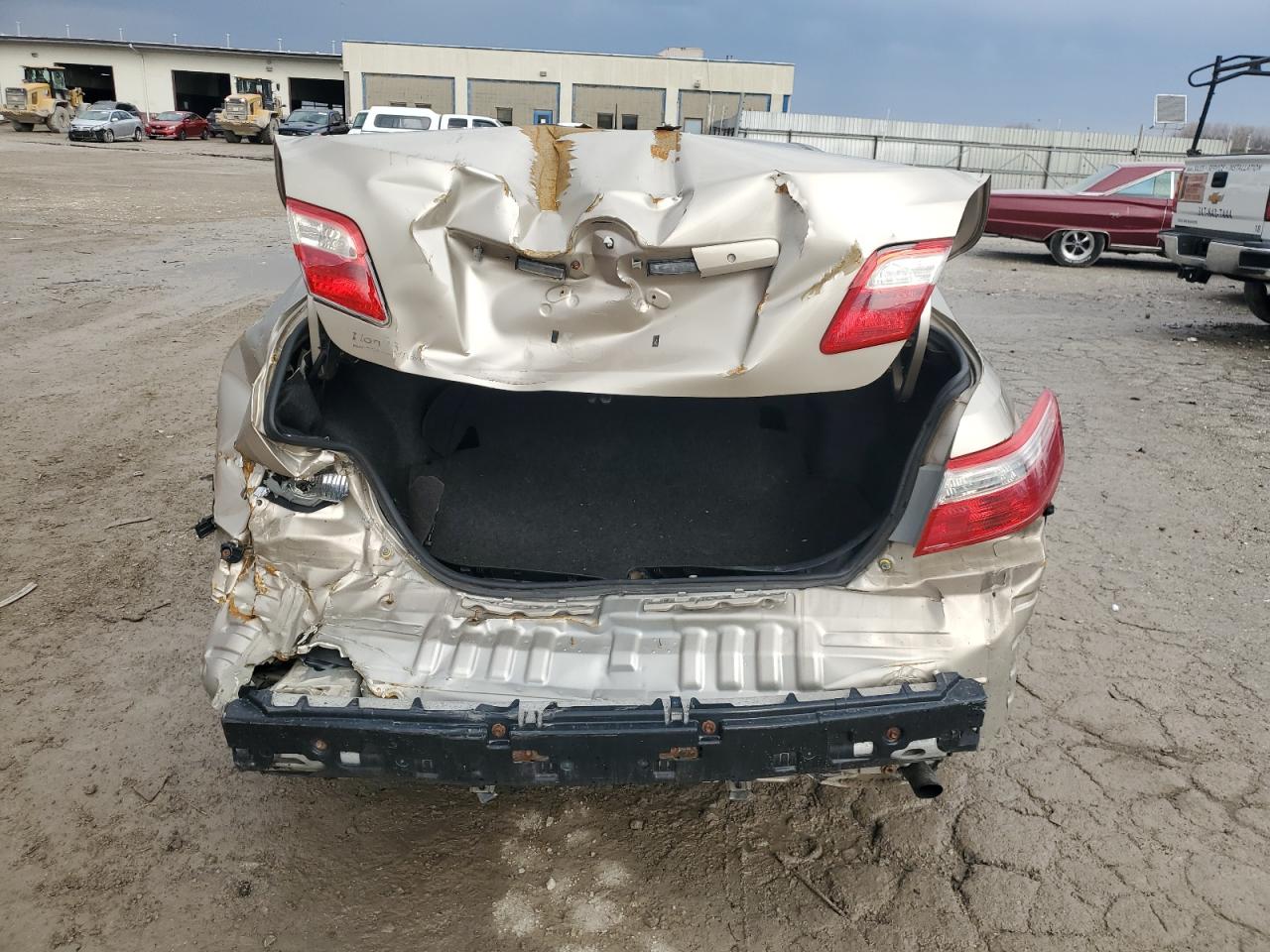 2008 Toyota Camry VIN 4T4BE46K68R037747 Copart auction photo, rear end / minor dent/scratches damage thumbnail 6