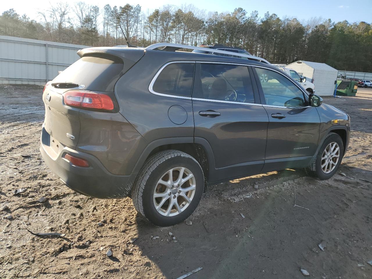 2015 Jeep Grand Cherokee VIN 1C4PJMCB3FW772272 Copart auction photo, normal wear damage thumbnail 3