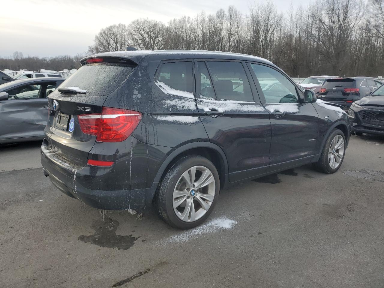 2016 BMW X3 VIN 5UXWX9C5XG0D89307 Copart auction photo, front end / side damage thumbnail 3
