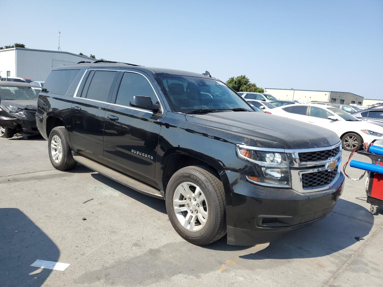 2018 Chevrolet Suburban VIN 1GNSKHKC6JR334742 Copart auction photo, all over damage thumbnail 4