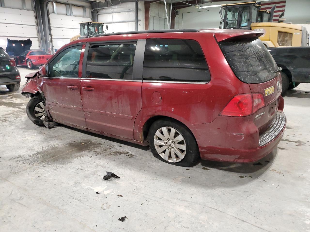 2012 Volkswagen Routan VIN 2C4RVACG5CR217626 Copart auction photo, front end / undercarriage damage thumbnail 2