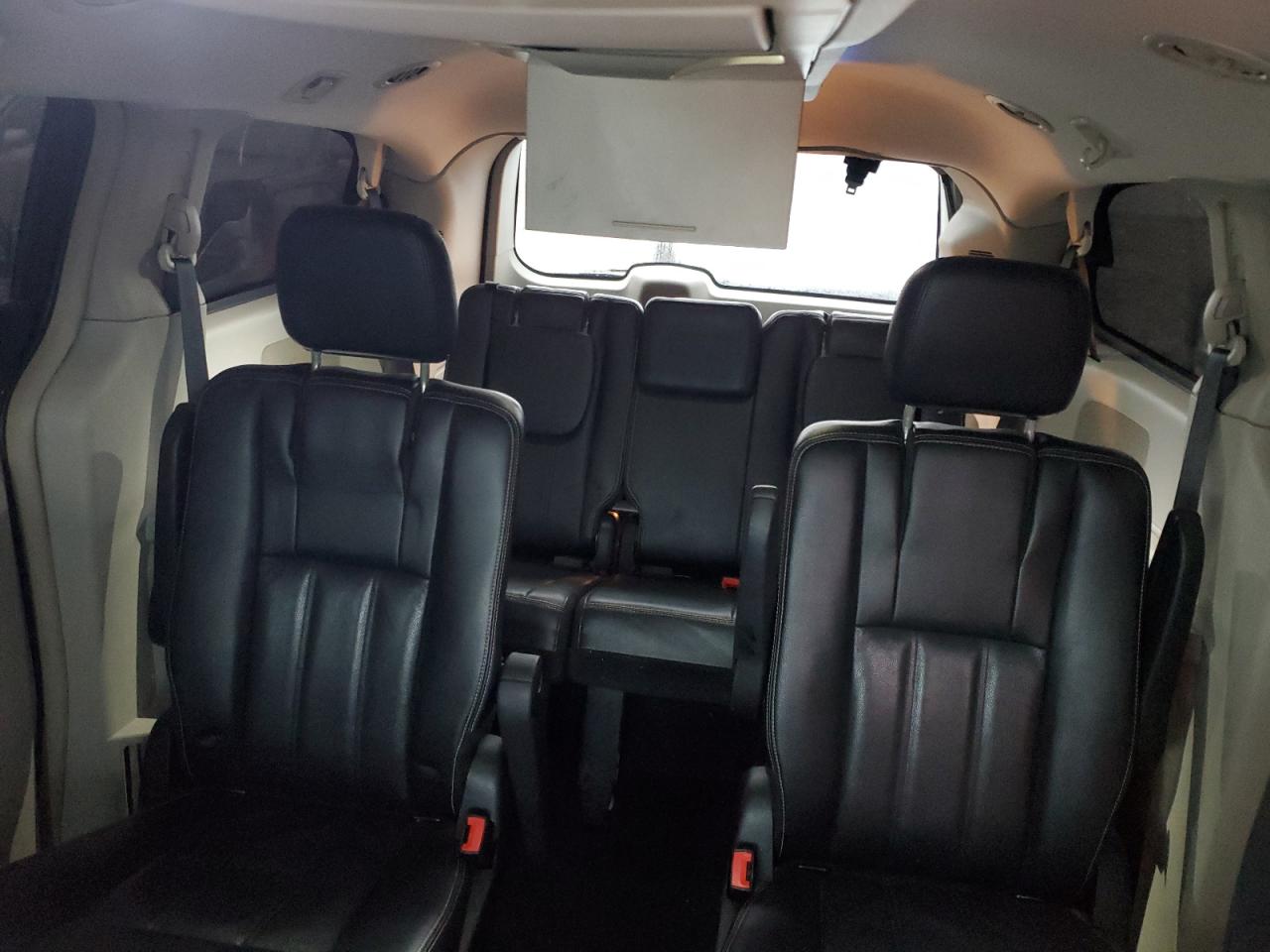 2015 Chrysler Town & Country VIN 2C4RC1BG8FR730977 Copart auction photo, front end / minor dent/scratches damage thumbnail 10